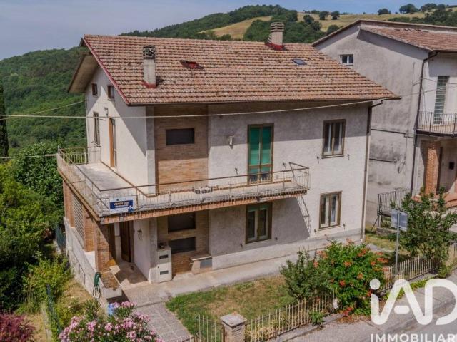 Villa Indipendente in vendita a Valfabbrica, Umbria
