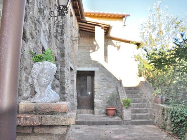Villa Indipendente in vendita a Cenerente, Umbria