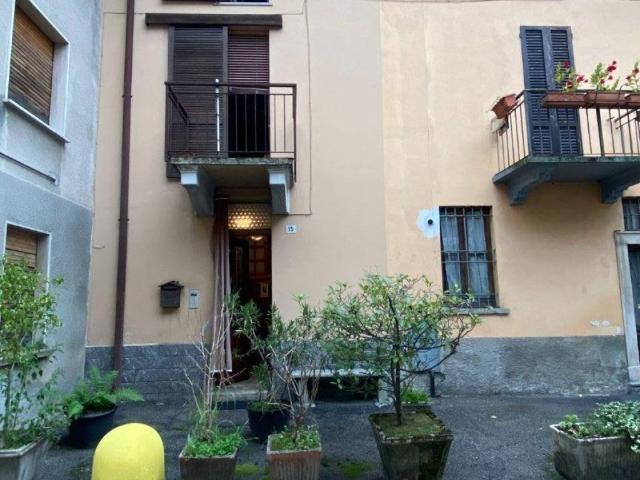 Villa Indipendente in vendita a Comunità Montana del Piambello, Valganna