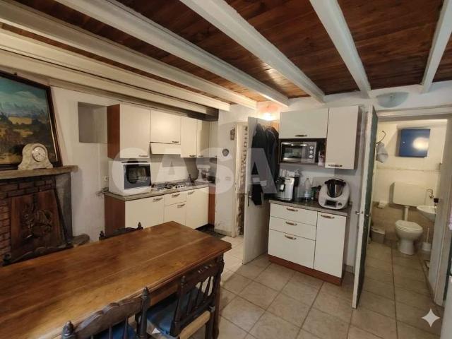 Villa Indipendente in vendita a Comunità Montana del Piambello, Valganna
