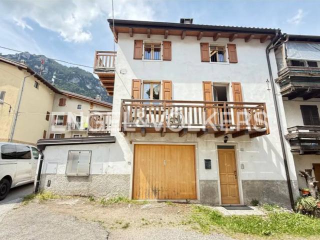 Villa Indipendente in vendita a Comunità della Vallagarina, Vallarsa