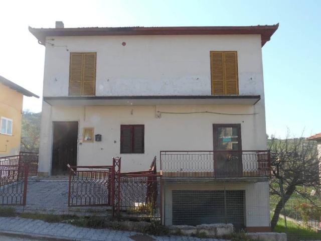 Villa Indipendente in vendita a Vallata, Campania