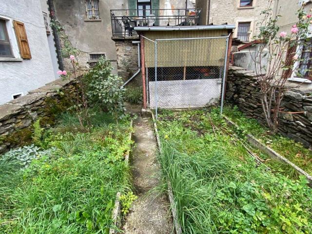 Villa Indipendente in vendita a Valle Cannobina, Piemonte