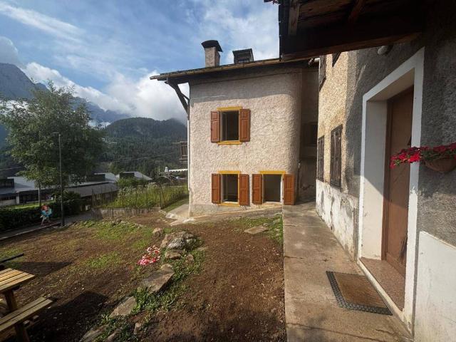 Villa Indipendente in vendita a Valle Di Cadore, Veneto