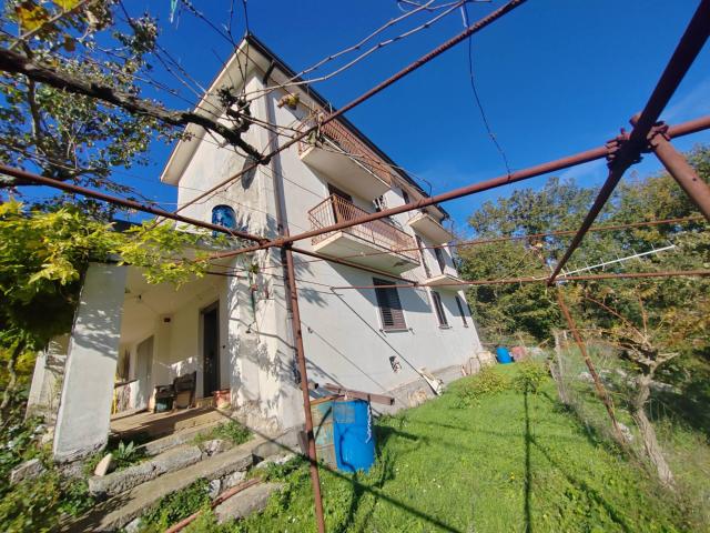 Villa Indipendente in vendita a Vallecorsa, Lazio
