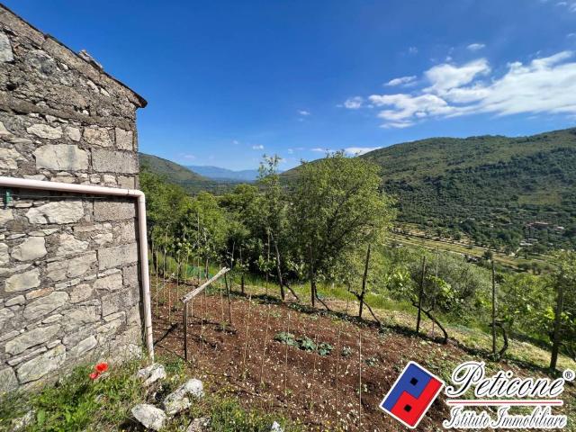 Villa Indipendente in vendita a Castro Dei Volsci, Lazio