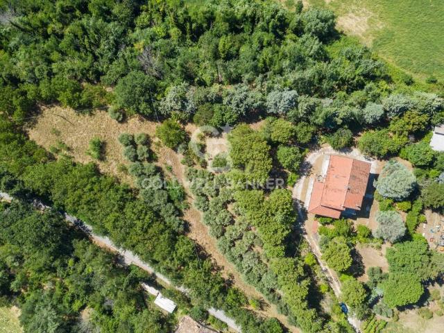 Villa Indipendente in vendita a Vallefoglia, Marche