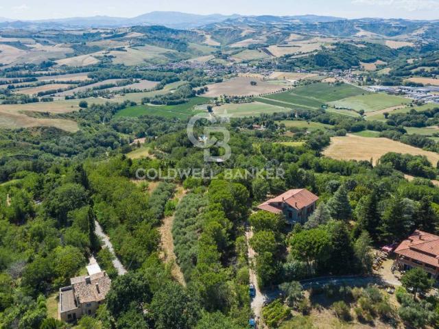 Villa Indipendente in vendita a Vallefoglia, Marche