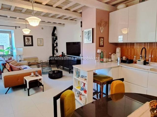 Villa Indipendente in vendita a Vallefoglia, Marche