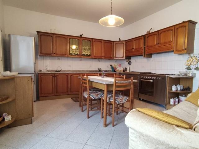 Villa Indipendente in vendita a Comunità della Valle dei Laghi, Padergnone