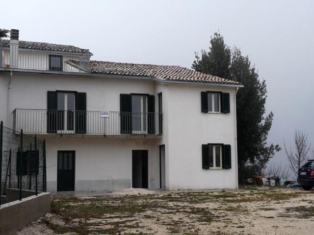 Villa Indipendente in vendita a Vallerotonda, Lazio