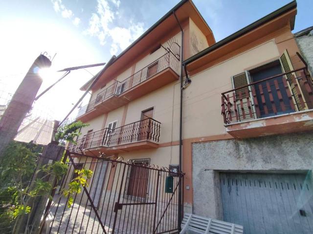 Villa Indipendente in vendita a Vallerotonda, Lazio