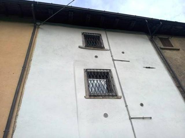 Villa Indipendente in vendita a Comunità Montana della Valle Brembana, Valleve