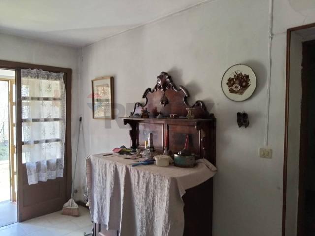 Villa Indipendente in vendita a Valli Del Pasubio, Veneto