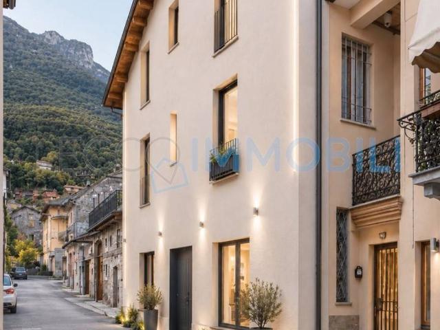 Villa Indipendente in vendita a Caserta, Valmadrera