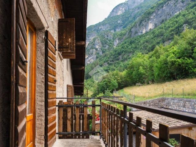 Villa Indipendente in vendita a Comunità della Vallagarina, Vallarsa