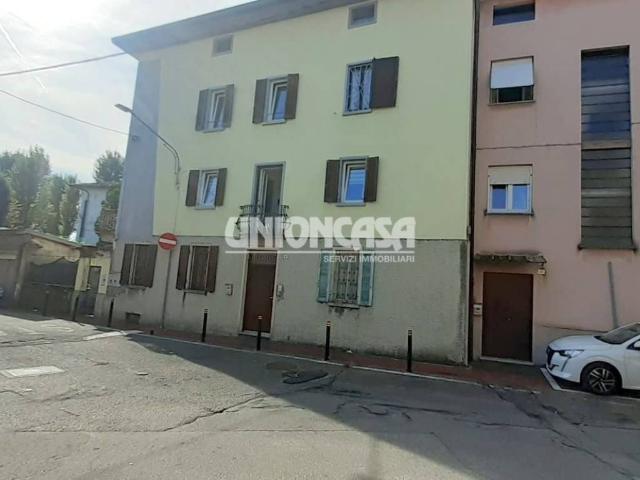 Villa Indipendente in vendita a Valmorea, Lombardia