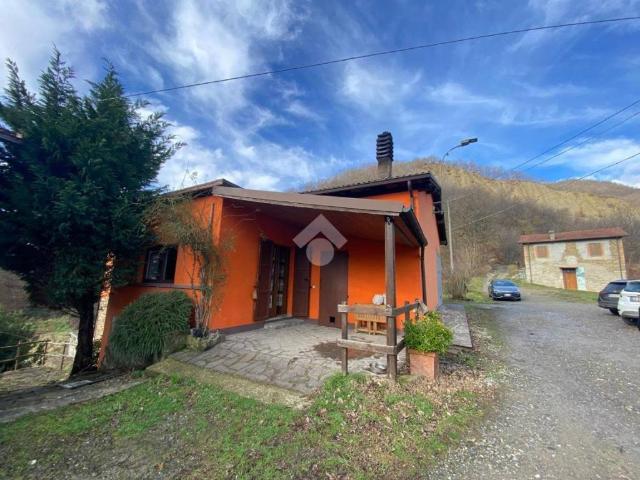 Villa Indipendente in vendita a Mormorola, Reggio Emilia