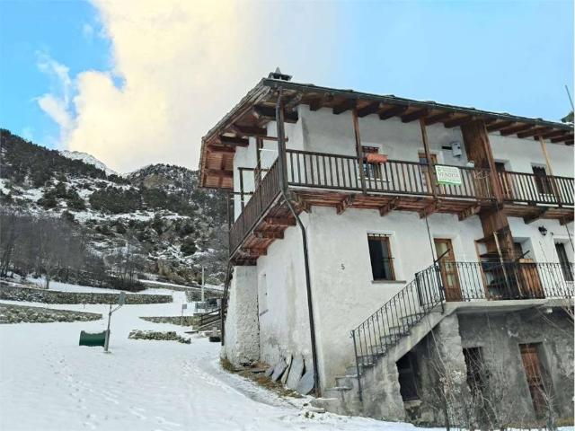 Villa Indipendente in vendita a Chozod-Semon, Valpelline
