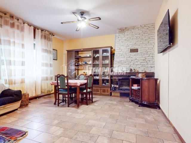 Villa Indipendente in vendita a Unione dei comuni Valli del Reno, Lavino e Samoggia, Reggio Emilia