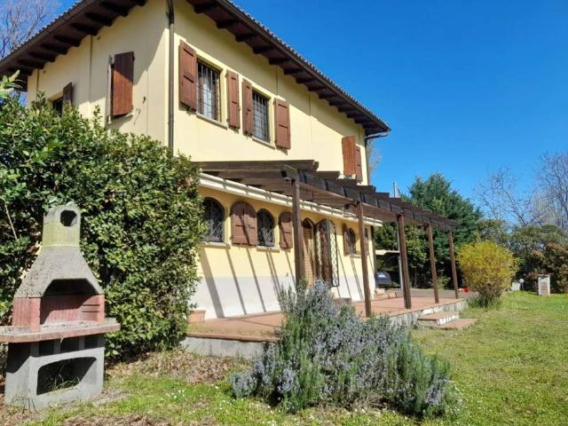 Villa Indipendente in vendita a Unione dei comuni Valli del Reno, Lavino e Samoggia, Riva Bene