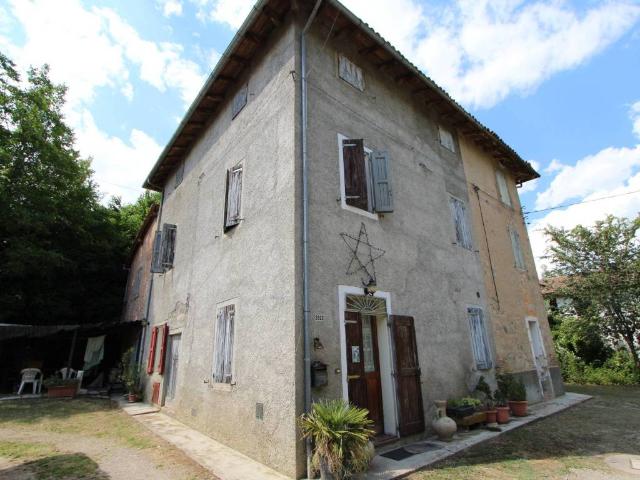 Villa Indipendente in vendita a Unione dei comuni Valli del Reno, Lavino e Samoggia, Reggio Emilia