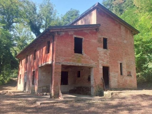 Villa Indipendente in vendita a Unione dei comuni Valli del Reno, Lavino e Samoggia, Reggio Emilia