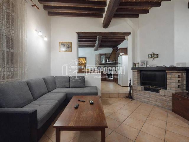 Villa Indipendente in vendita a Unione dei comuni Valli del Reno, Lavino e Samoggia, Reggio Emilia