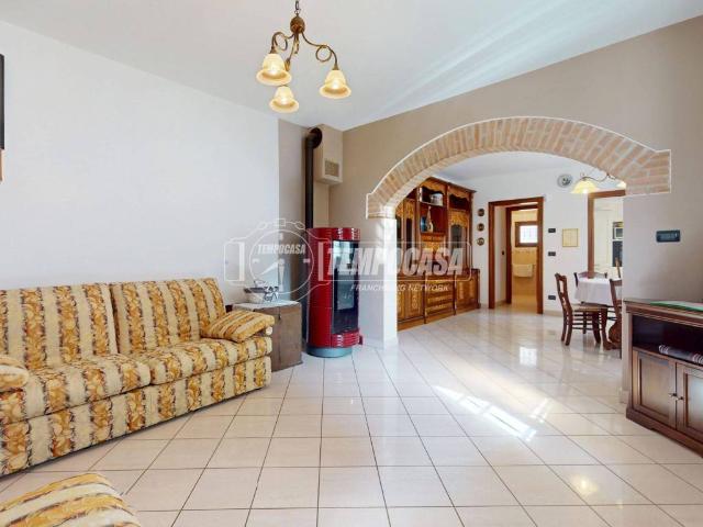 Villa Indipendente in vendita a Unione dei comuni Valli del Reno, Lavino e Samoggia, Reggio Emilia