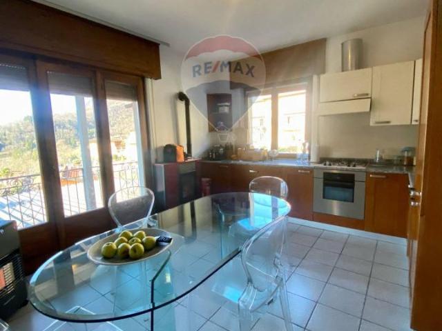 Villa Indipendente in vendita a Valsolda, Lombardia