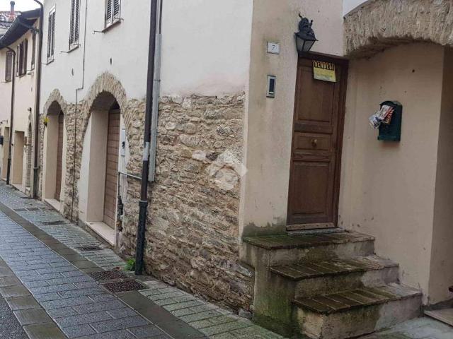 Villa Indipendente in vendita a Valtopina, Umbria