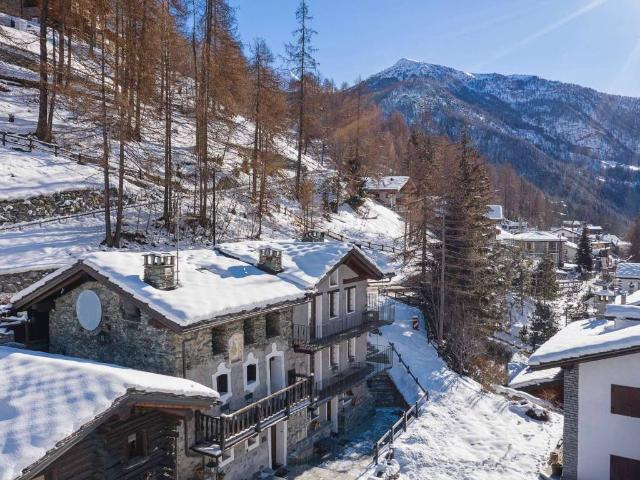Villa Indipendente in vendita a Breuil Cervinia, Aosta
