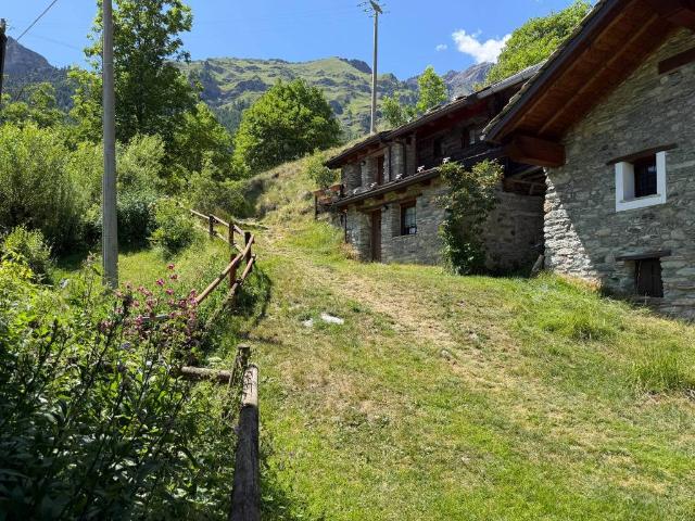 Villa Indipendente in vendita a Breuil Cervinia, Aosta