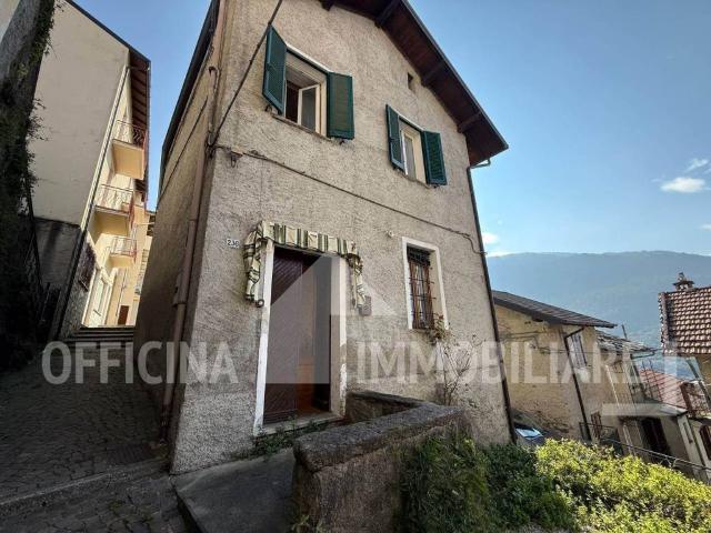 Villa Indipendente in vendita a Unione dei comuni della Valvarrone, Lombardia