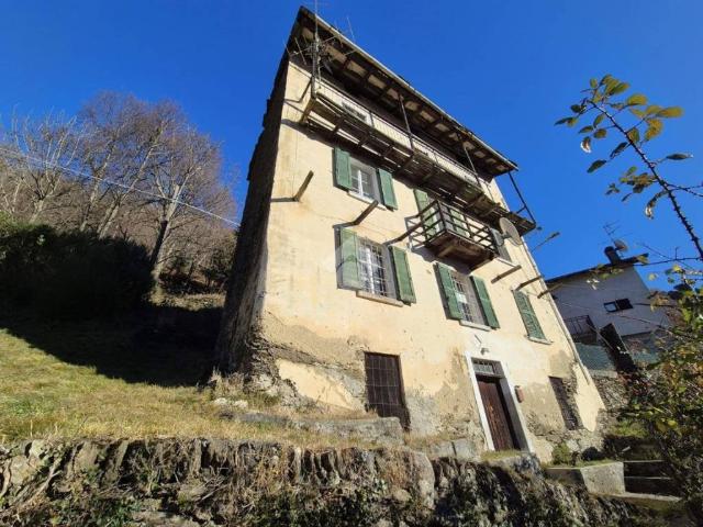 Villa Indipendente in vendita a Unione dei comuni della Valvarrone, Introzzo
