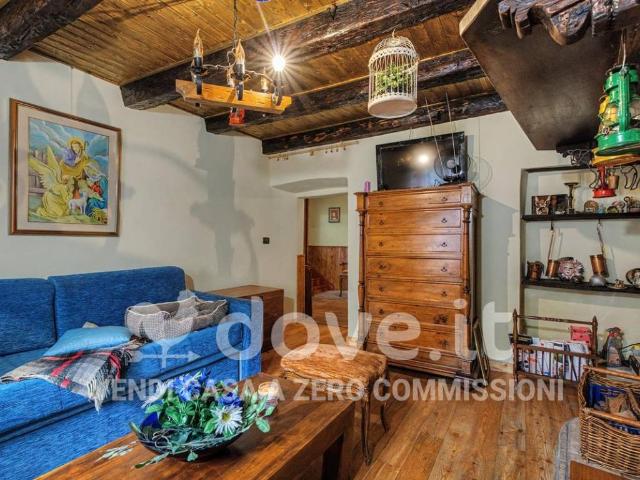 Villa Indipendente in vendita a Unione dei comuni della Valvarrone, Lombardia