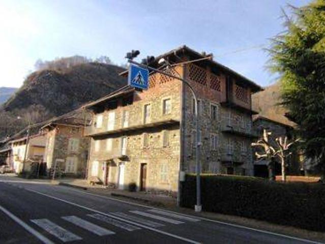 Villa Indipendente in vendita a Cellio con Breia, Piemonte