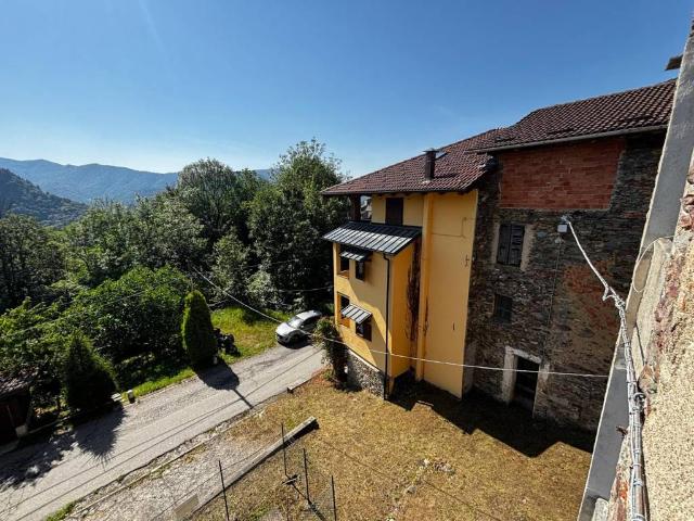 Villa Indipendente in vendita a Cellio con Breia, Piemonte