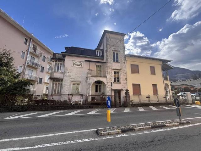 Villa Indipendente in vendita a Cellio con Breia, Piemonte