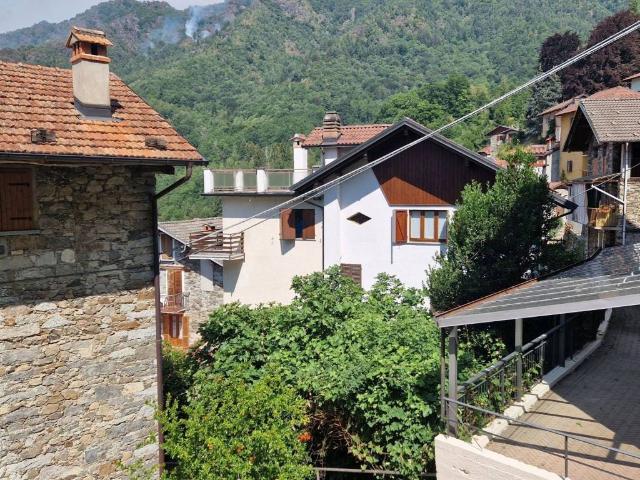 Villa Indipendente in vendita a Piemonte, Vercelli