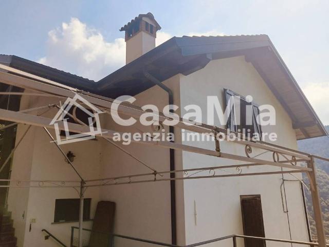 Villa Indipendente in vendita a Cellio con Breia, Piemonte