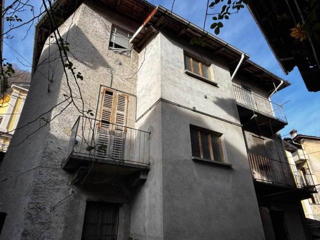 Villa Indipendente in vendita a Cellio con Breia, Piemonte