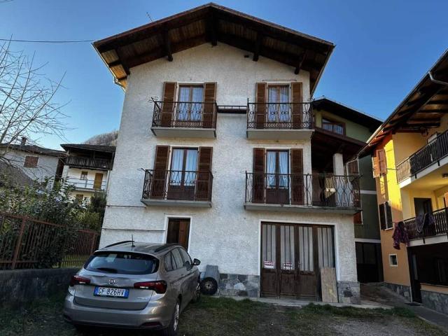 Villa Indipendente in vendita a Cellio con Breia, Piemonte