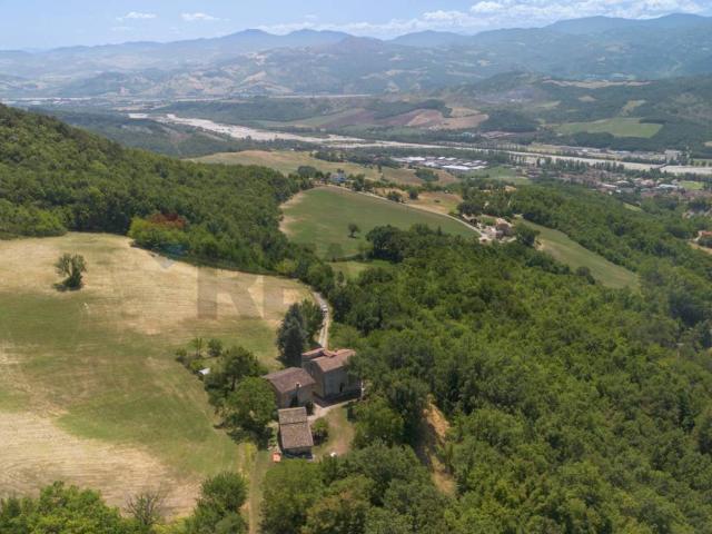 Villa Indipendente in vendita a Varano De' Melegari, Reggio Emilia
