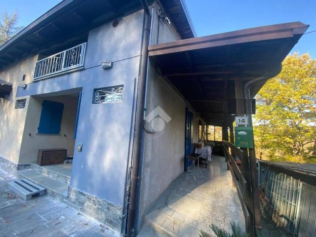 Villa Indipendente in vendita a Varano De' Melegari, Reggio Emilia