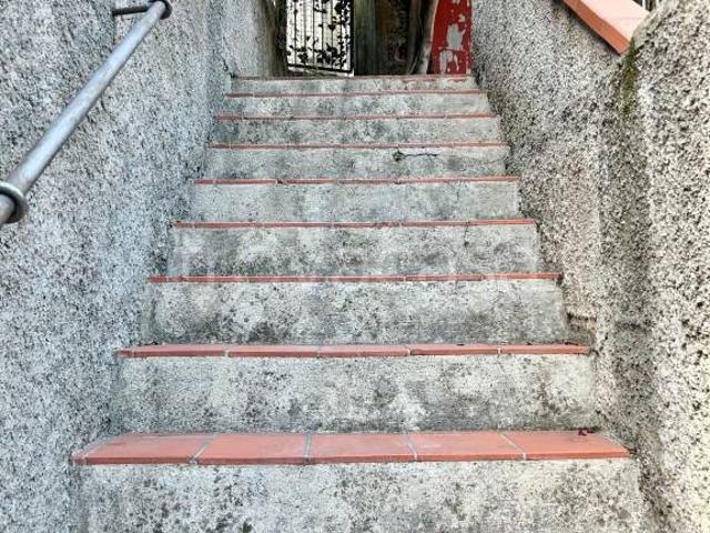 Villa Indipendente in vendita a Parasio, Varazze