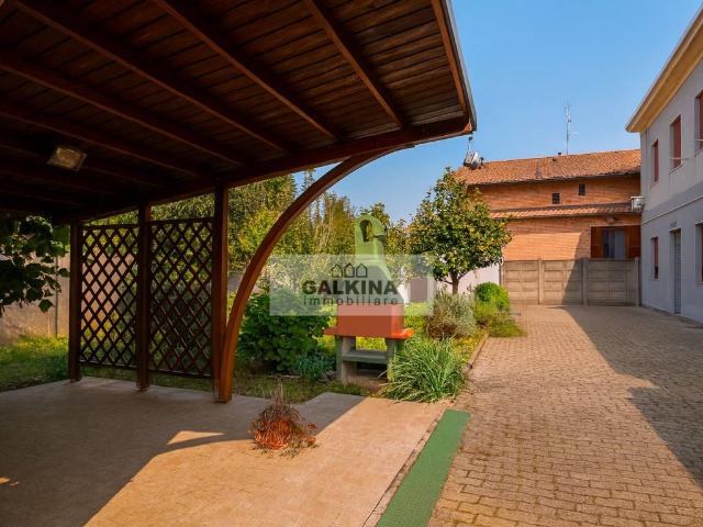 Villa Indipendente in vendita a Valera, Varedo