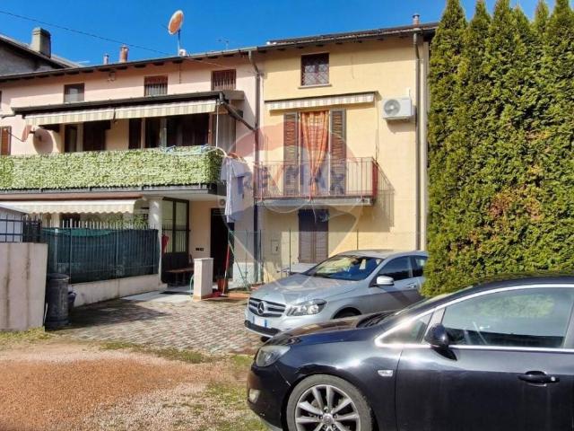 Villa Indipendente in vendita a Valle Olona, Varese