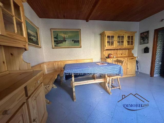 Villa Indipendente in vendita a Varese Ligure, Liguria