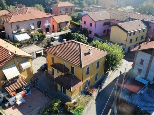 Villa Indipendente in vendita a Valle Olona, Varese